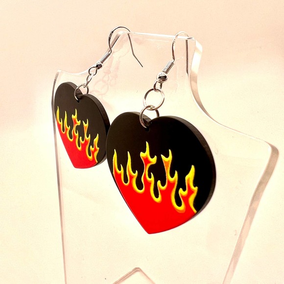 Wednesday Addams Earrings - Flaming Heart Earrings - Goth Earrings - Picture 6 of 11